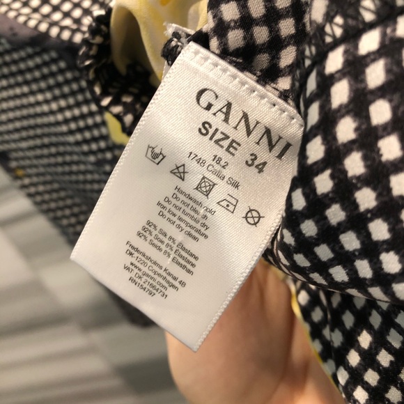 GANNI Calla Floral Plaid Silk-blend Twist Crop Top - Picture 7 of 7